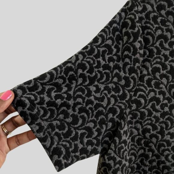 Ann Taylor LOFT Top Womens Size Small Black Gray Velvet Brocade Work Casual Chic - Picture 8 of 9